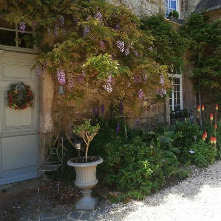Manoir Du Quengo Bed and Breakfast Rohan Exteriör bild