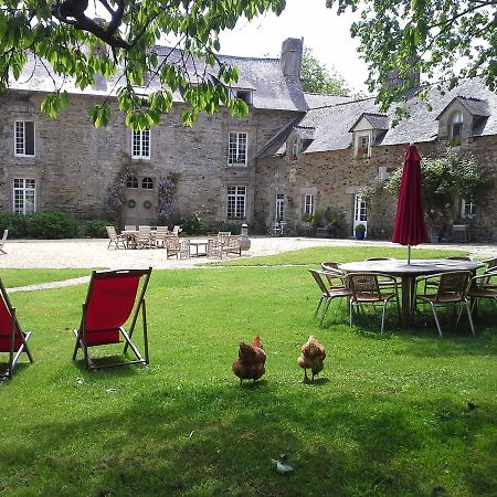 Manoir Du Quengo Bed and Breakfast Rohan Exteriör bild